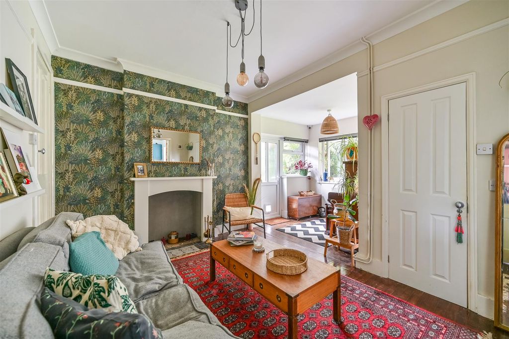 Property photo 3 of 15