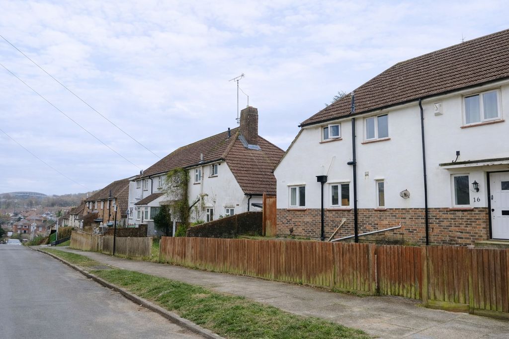 Property photo 2 of 13 Photo 19