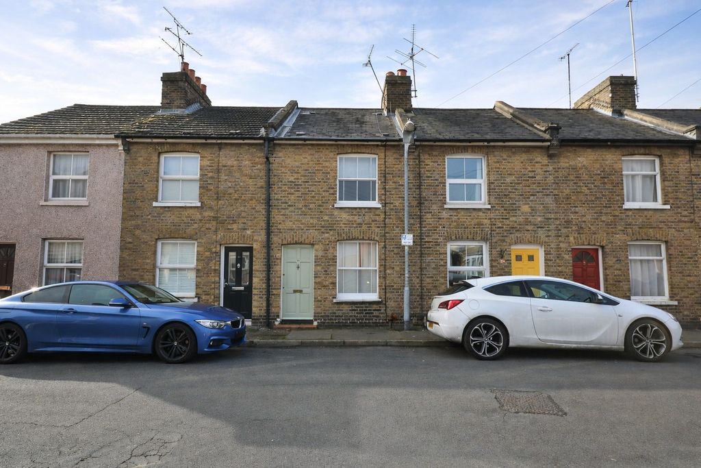 Property photo 1 of 8 Orchard Street, Chelmsford, Essex, CM2 0HD