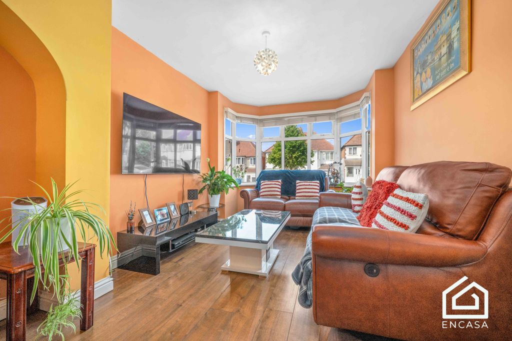 Property photo 2 of 15