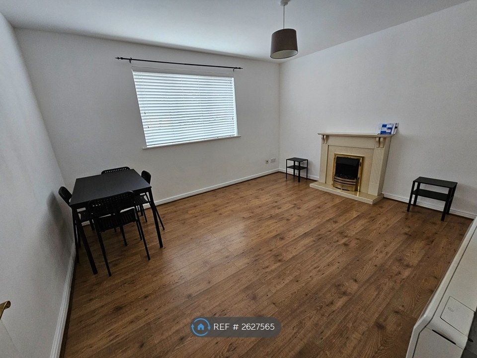 Property photo 3 of 9