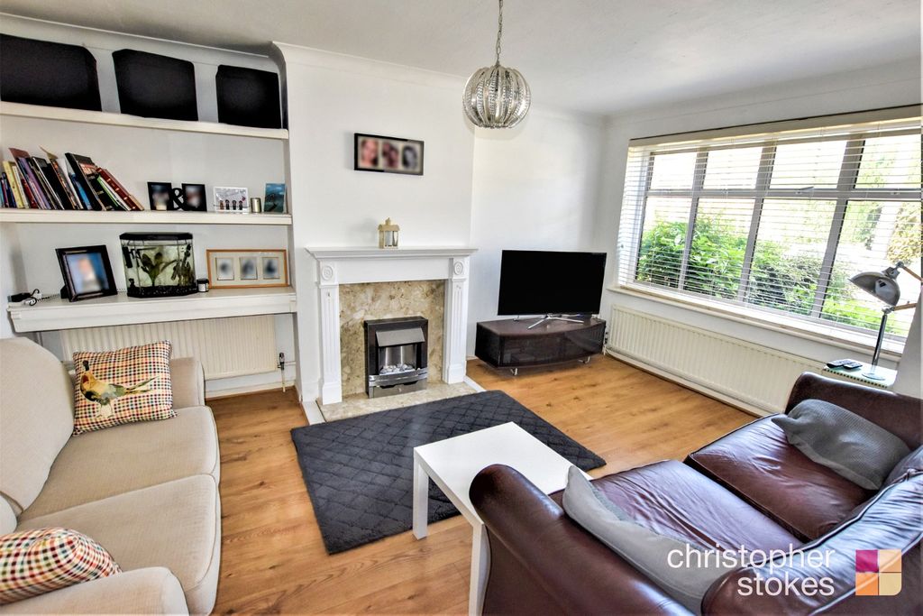 Property photo 2 of 15 4510101