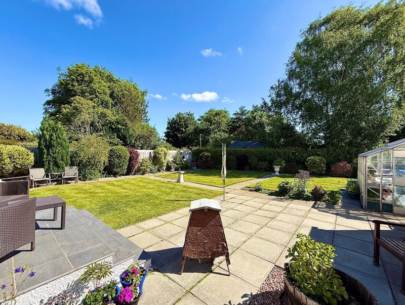 Property photo 2 of 25 Photo 31