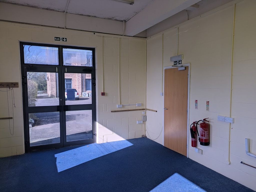 Property photo 3 of 7