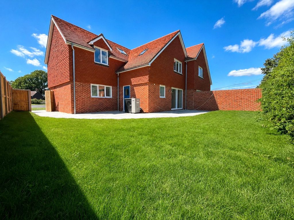 Property photo 1 of 16 Picture No. 40
