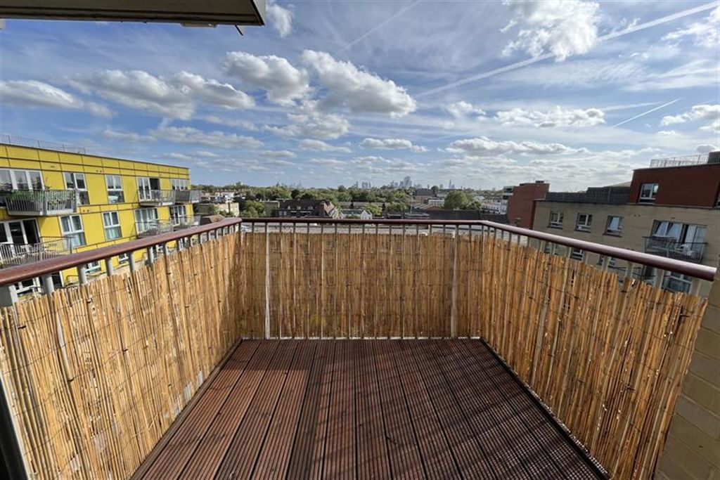 Property photo 1 of 14 (Main)