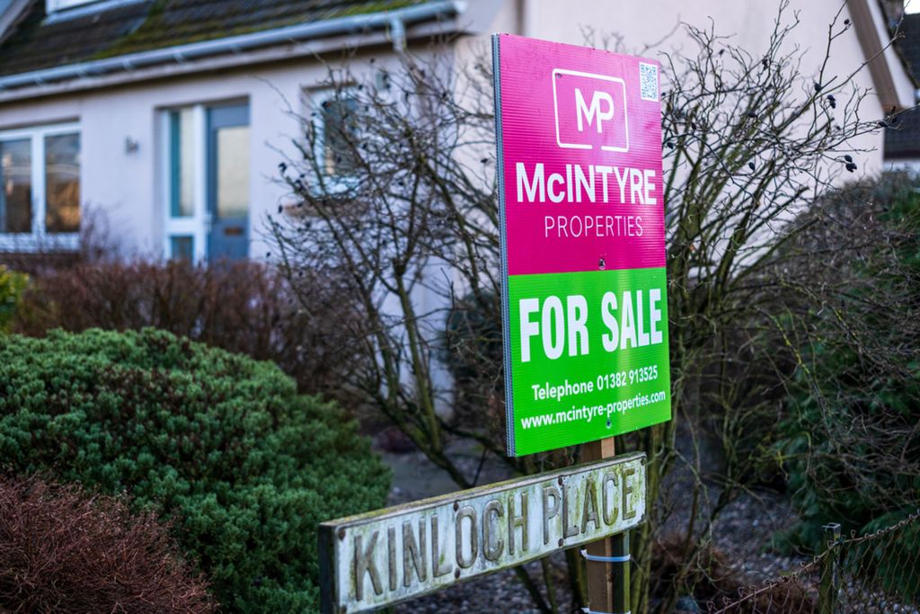 Property photo 2 of 38