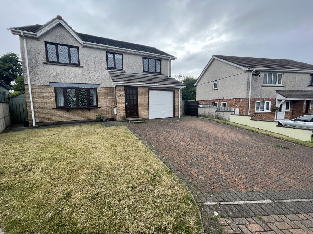 Property photo 2 of 24
