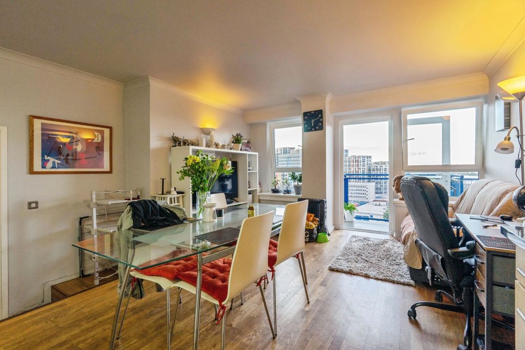 Property photo 1 of 21