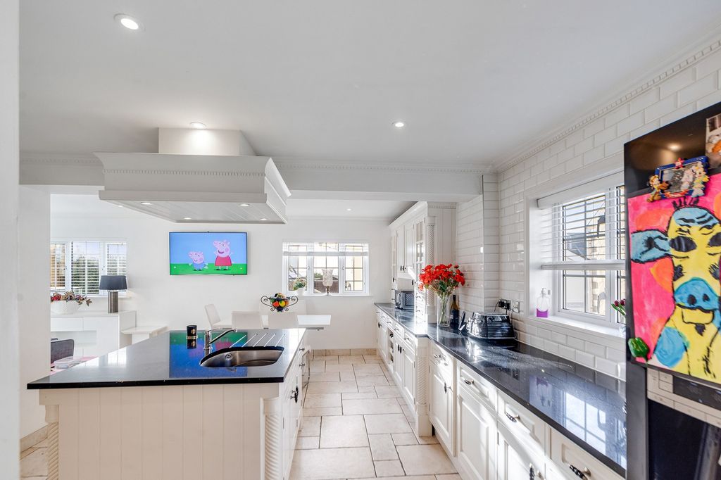 Property photo 3 of 39 Not Specified