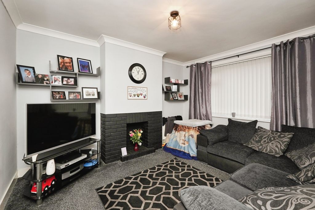 Property photo 1 of 17 Photography