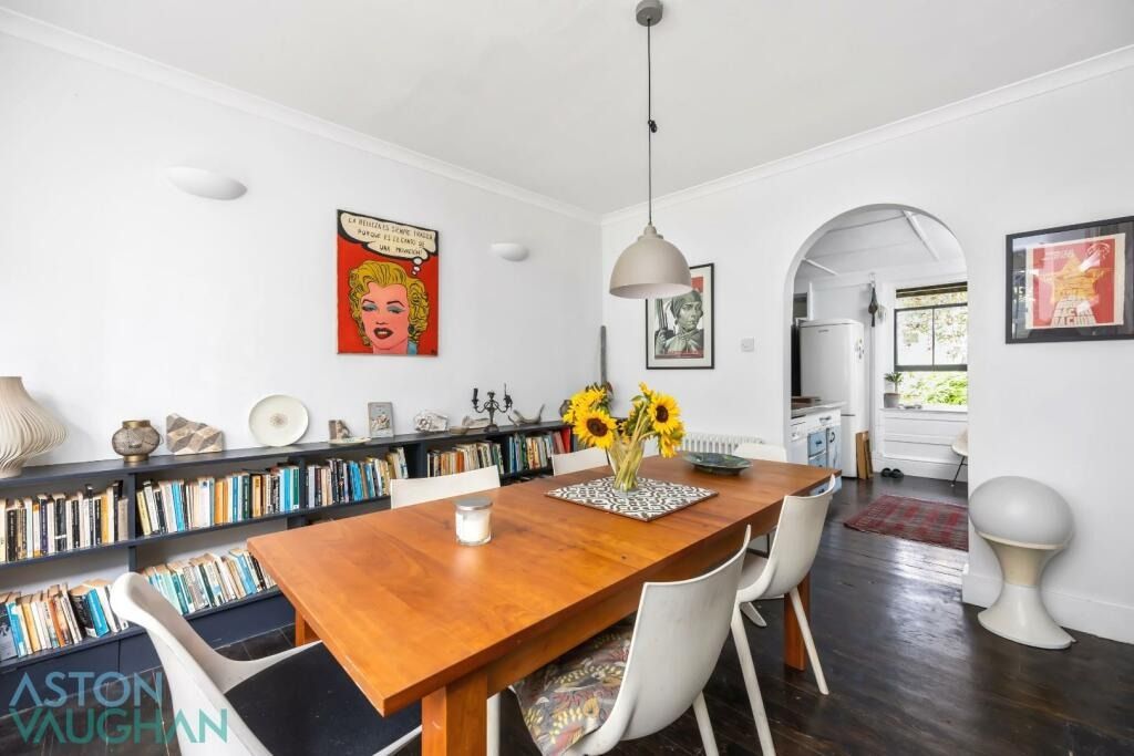 Property photo 3 of 19 4529453