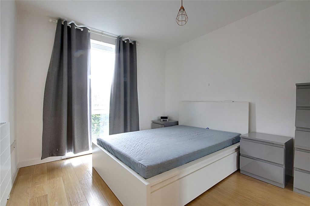 Property photo 2 of 15 Picture No. 19