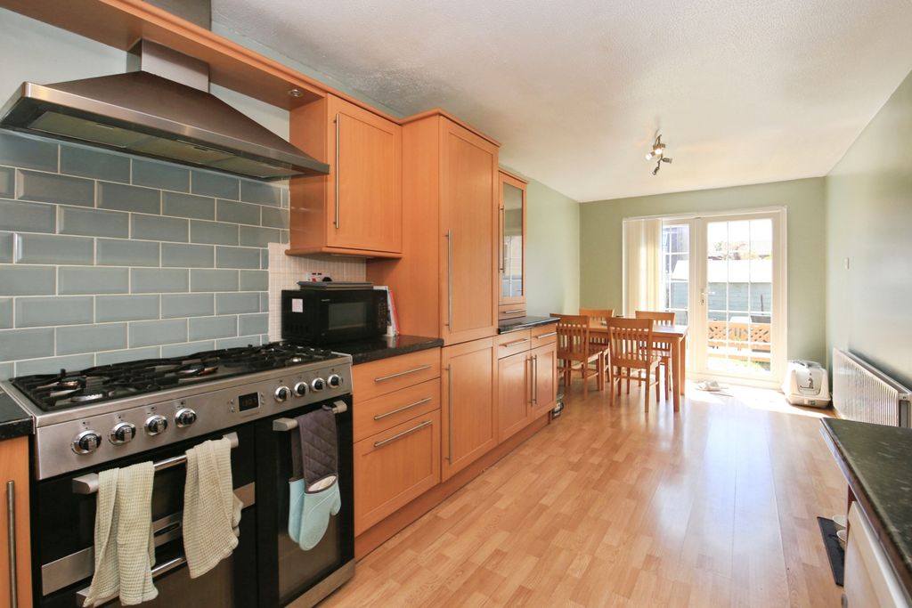 Property photo 2 of 22 Img_2321