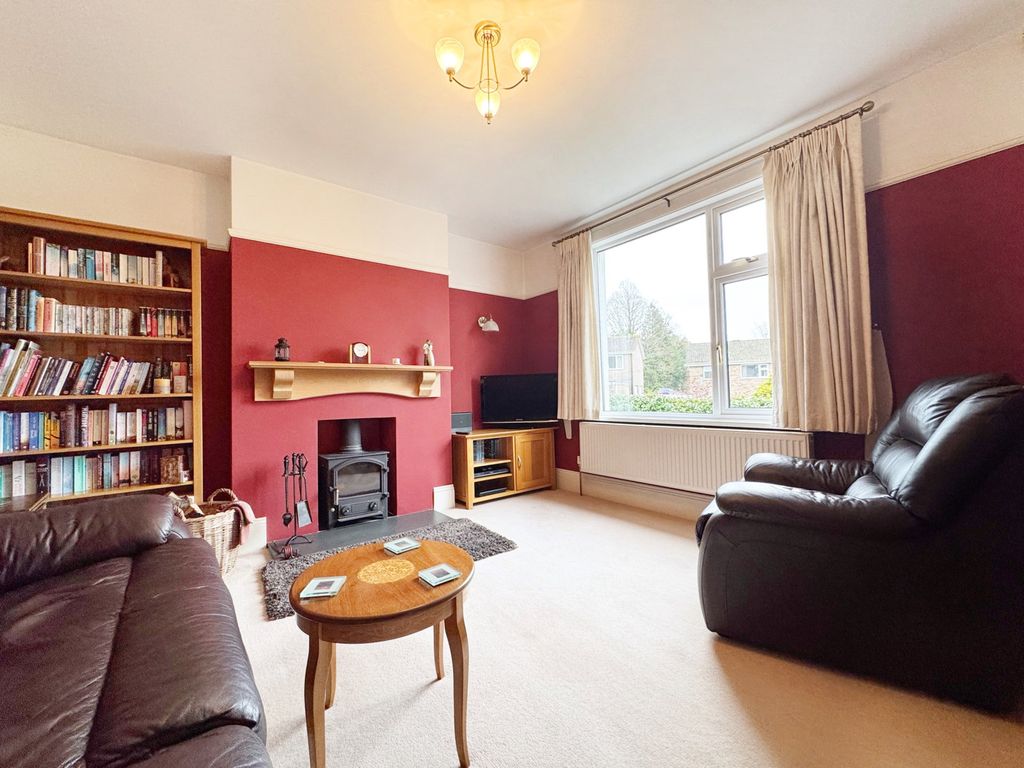 Property photo 3 of 32