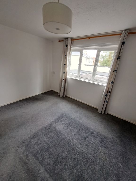 Property photo 3 of 3