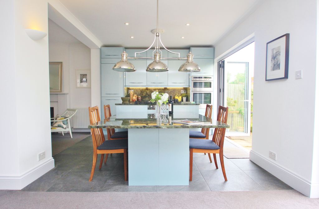 Property photo 3 of 22