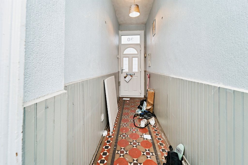 Property photo 2 of 17