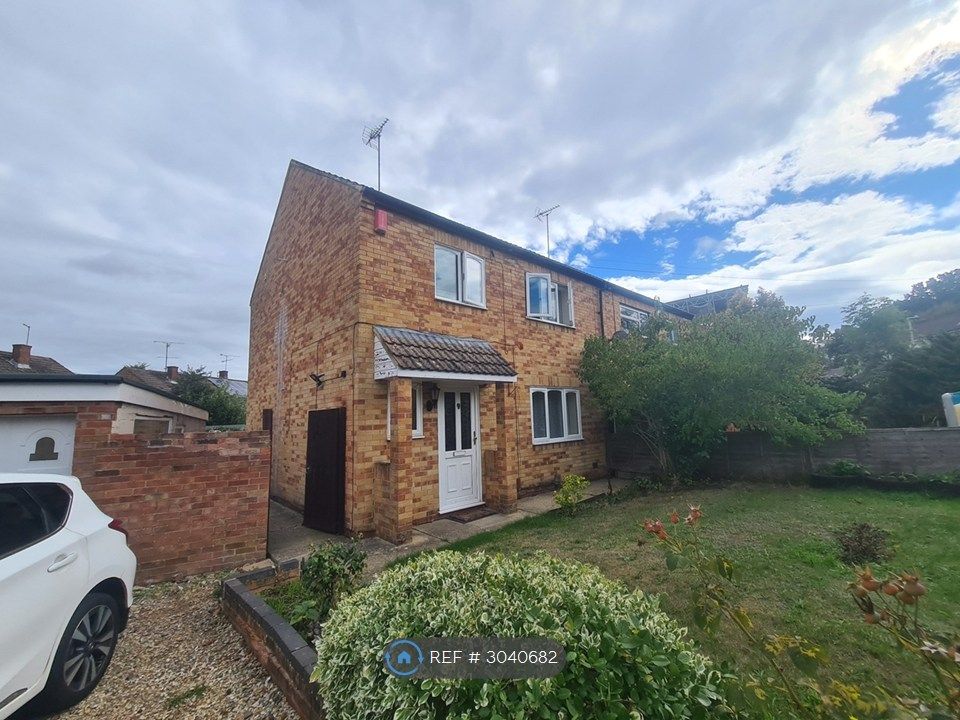 Property photo 1 of 15 House