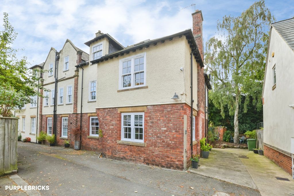 Property photo 3 of 27