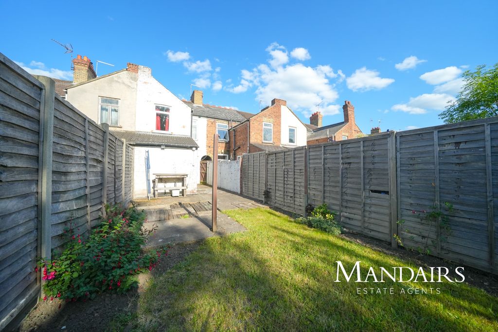 Property photo 2 of 13