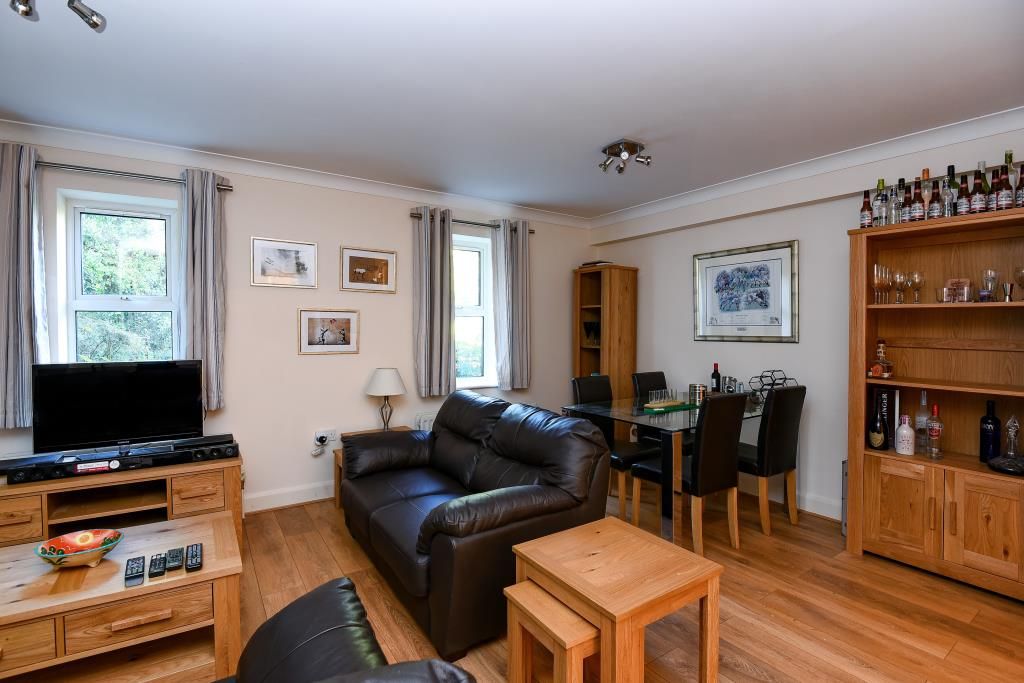 Property photo 2 of 10 Living/Dining Room