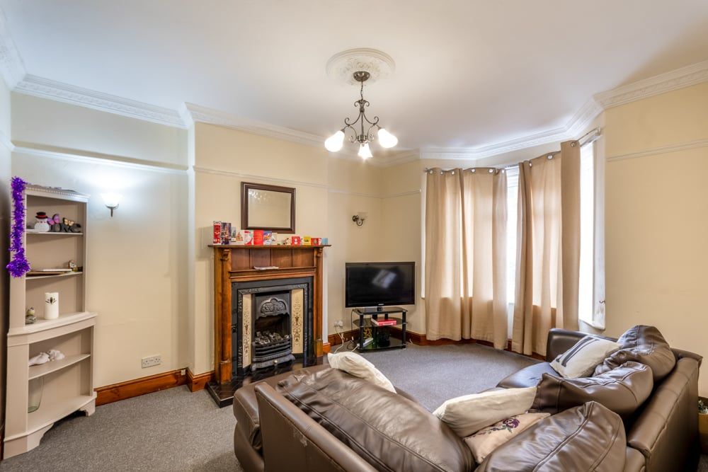 Property photo 2 of 11