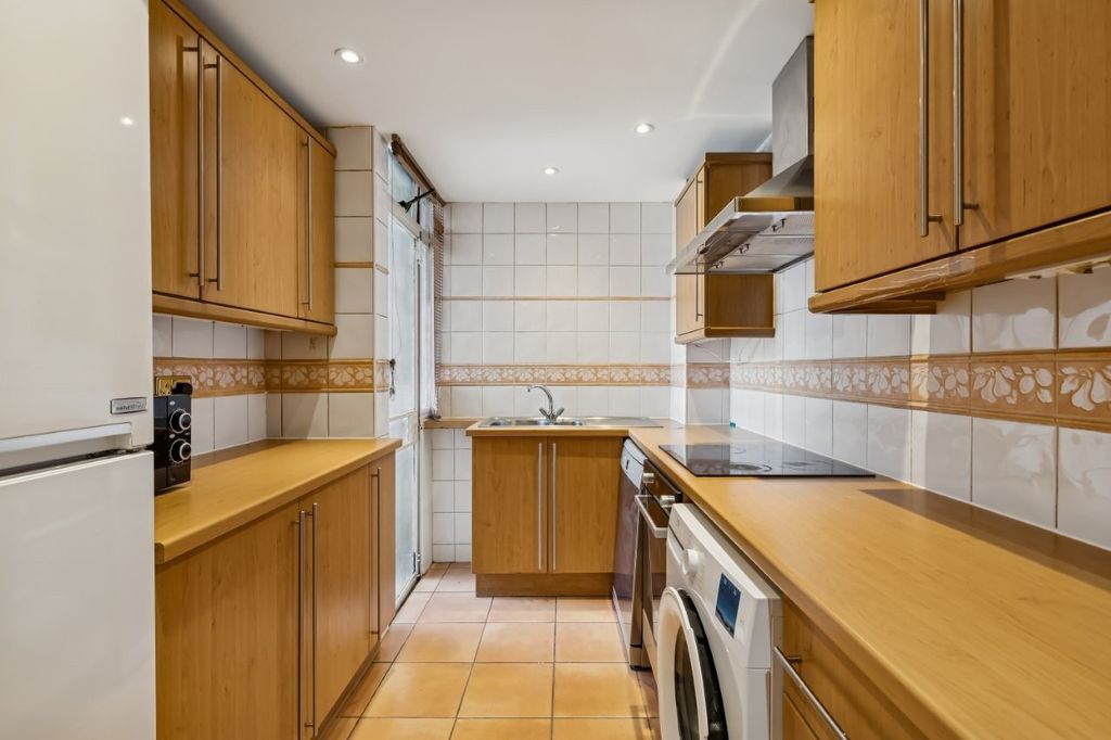 Property photo 3 of 9 Picture No. 02