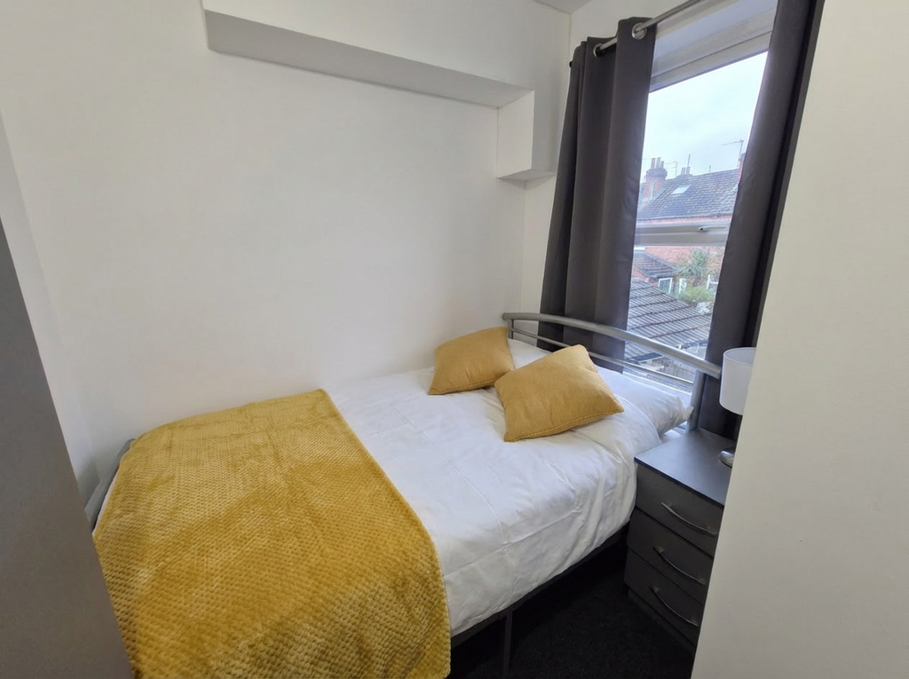 Property photo 1 of 3