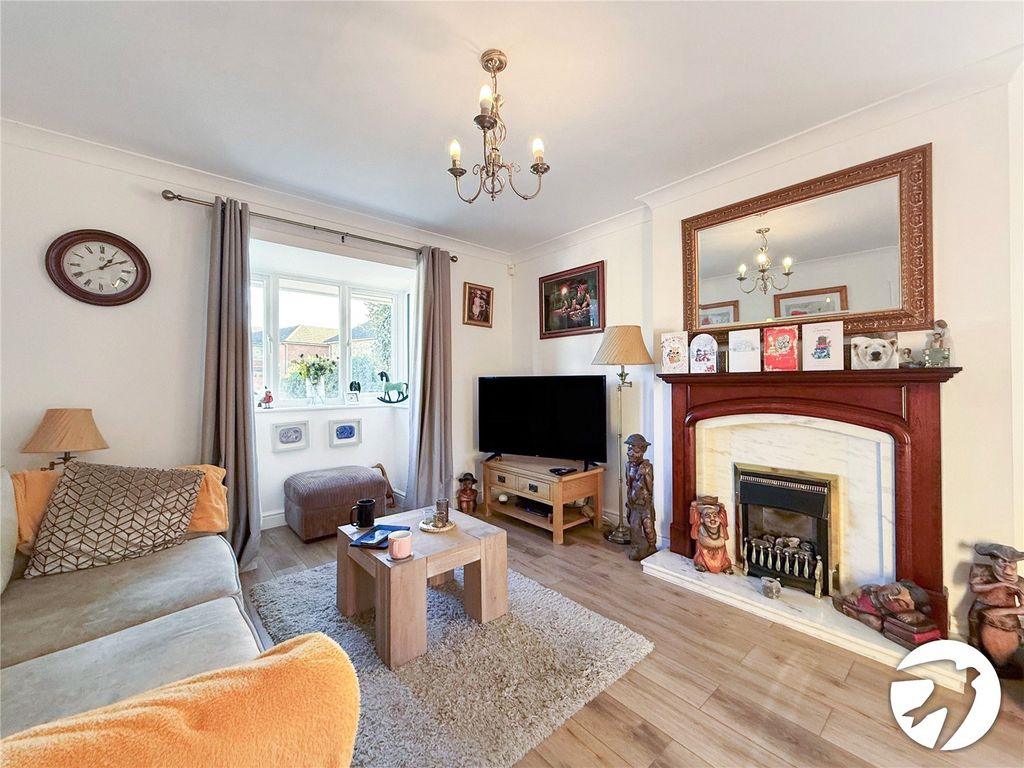 Property photo 3 of 16 Picture No. 27