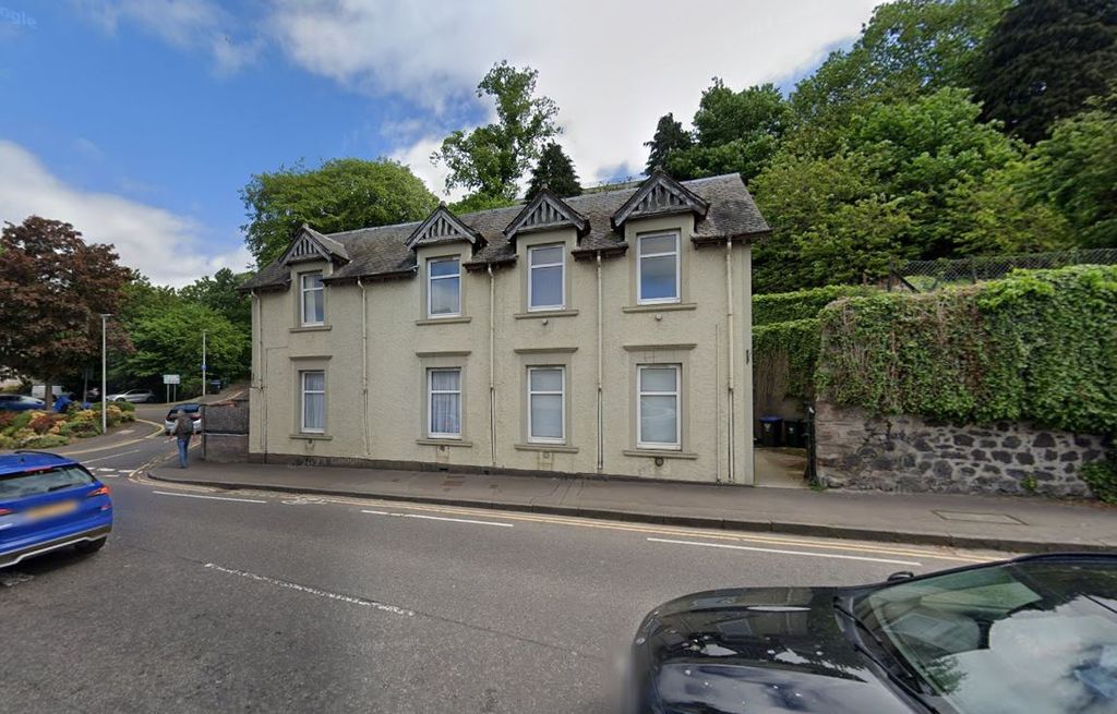Property photo 1 of 1