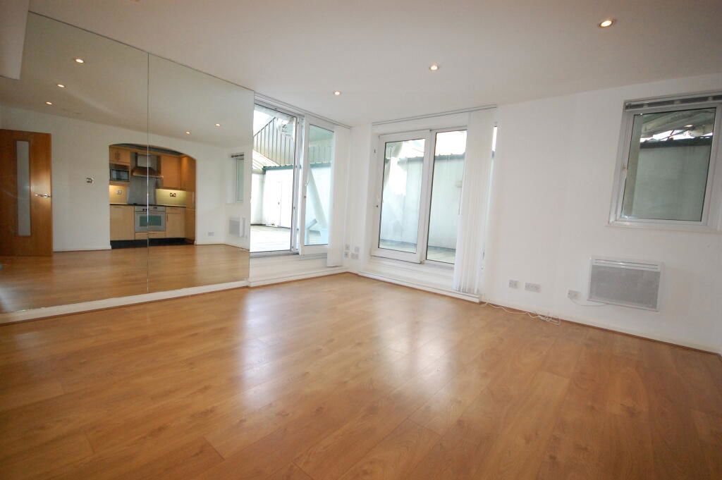 Property photo 2 of 7