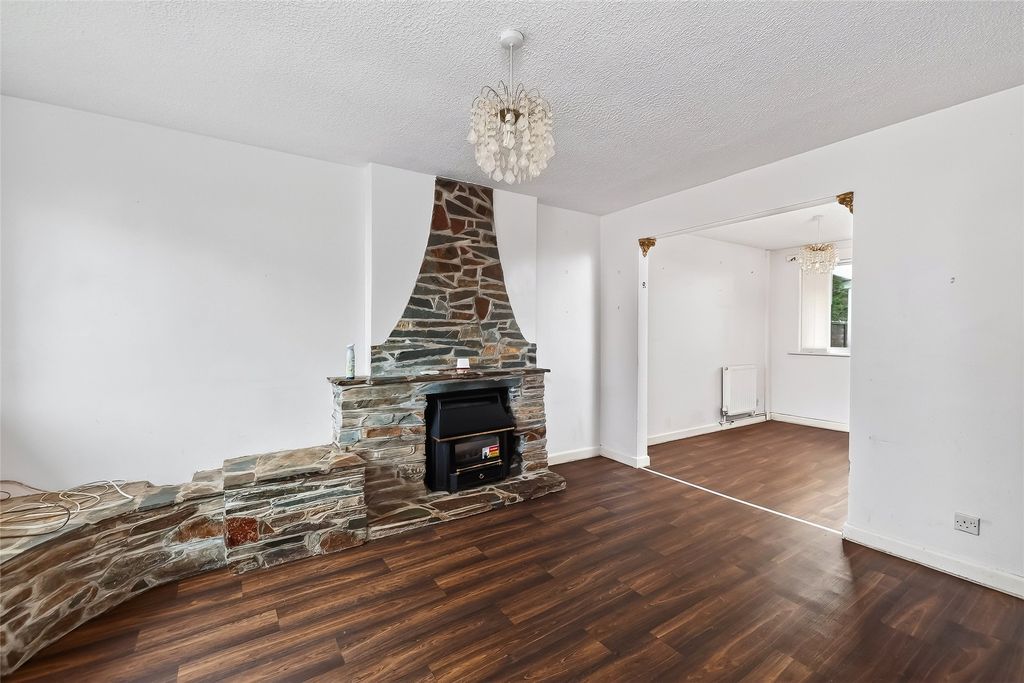 Property photo 2 of 17 Picture No. 05