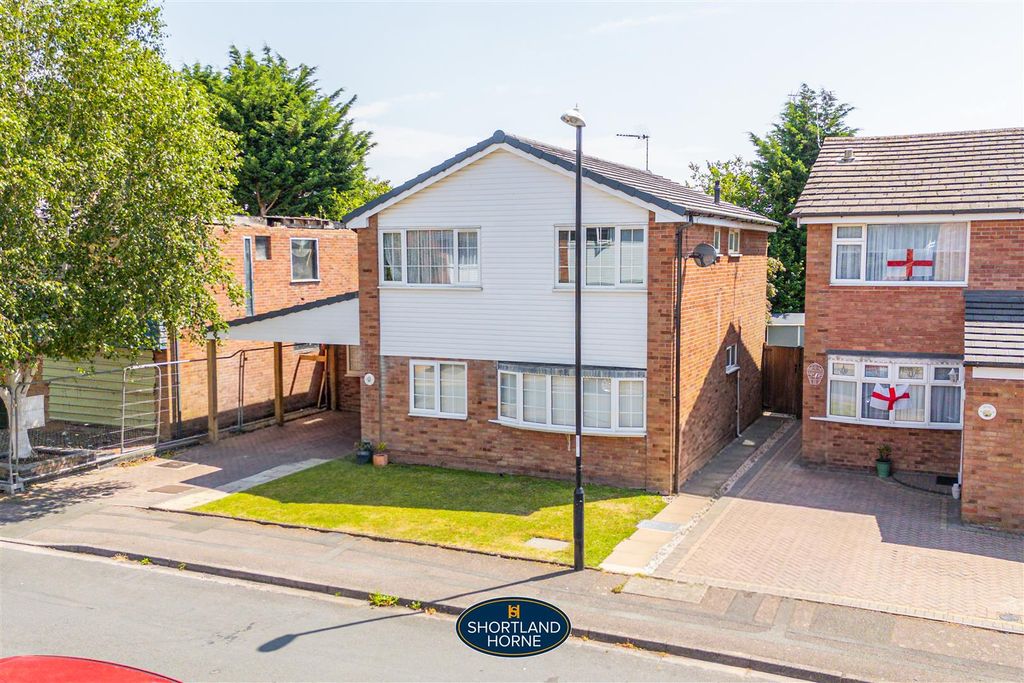 Property photo 1 of 27 Broadmererise.Jpg