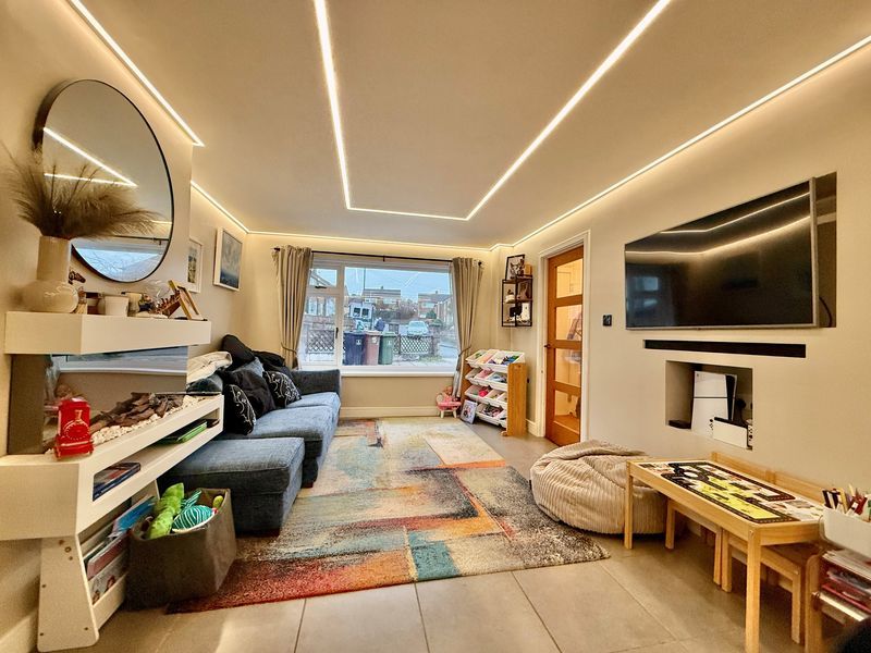 Property photo 2 of 26 Photo 4