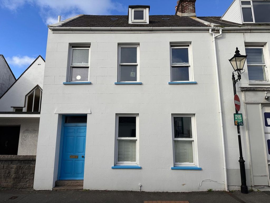 Property photo 1 of 24