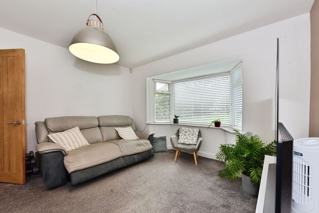 Property photo 3 of 22 Pbox-Img.Jpg