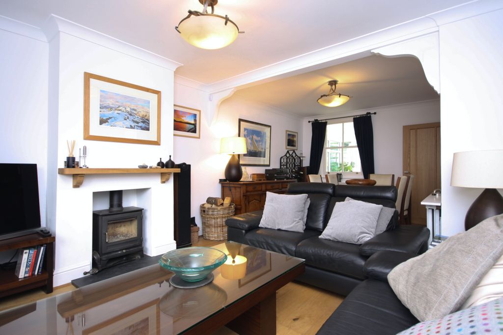 Property photo 2 of 15