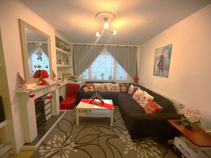 Property photo 2 of 8 Photo 2