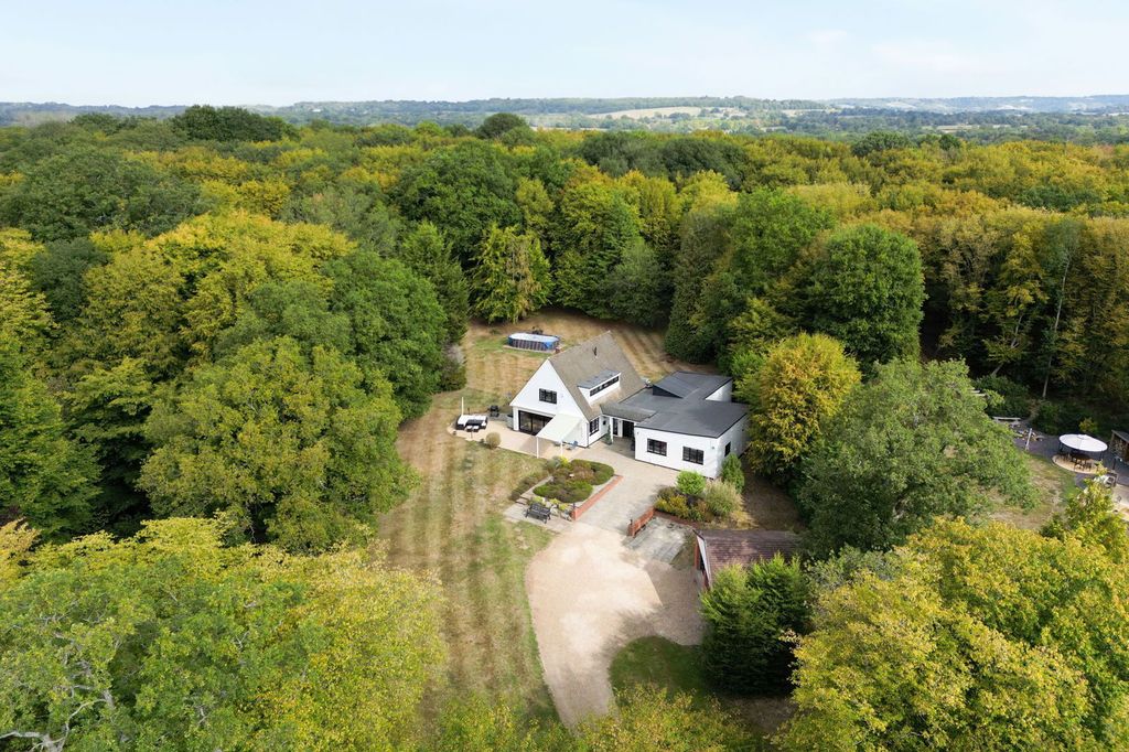 Property photo 1 of 53