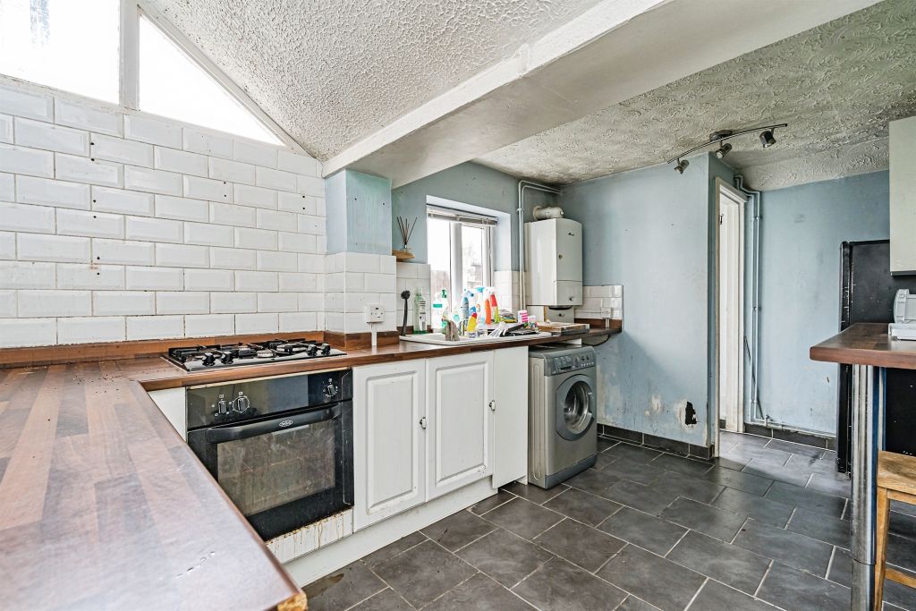 Property photo 3 of 14
