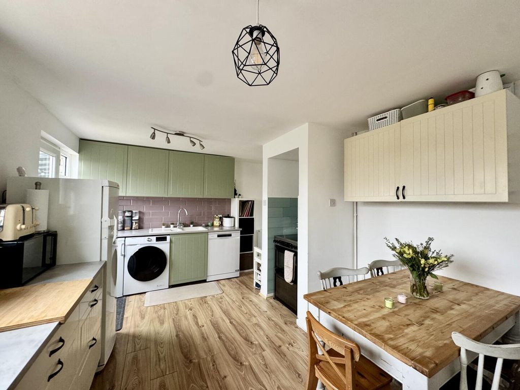 Property photo 2 of 15 Kitchen