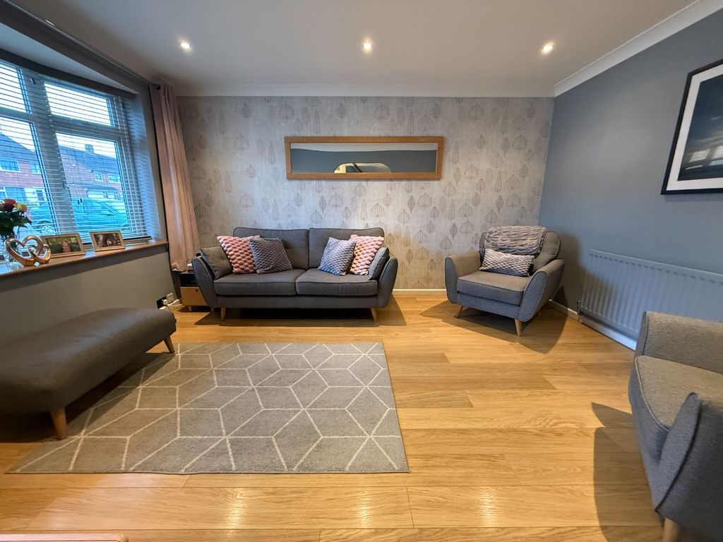 Property photo 2 of 16 4813383