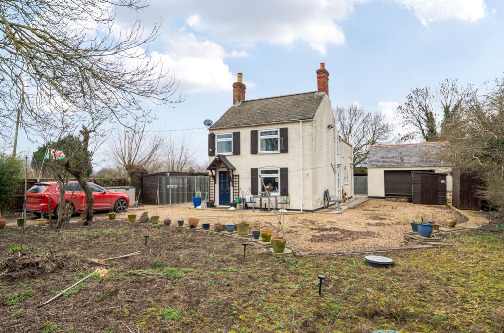 Property photo 1 of 35 1420729-1-69A0F0c58Df5B