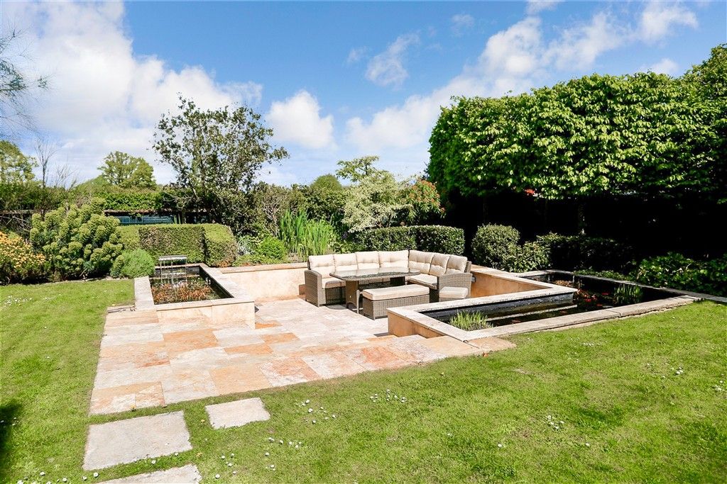 Property photo 2 of 29 External Patio (New)