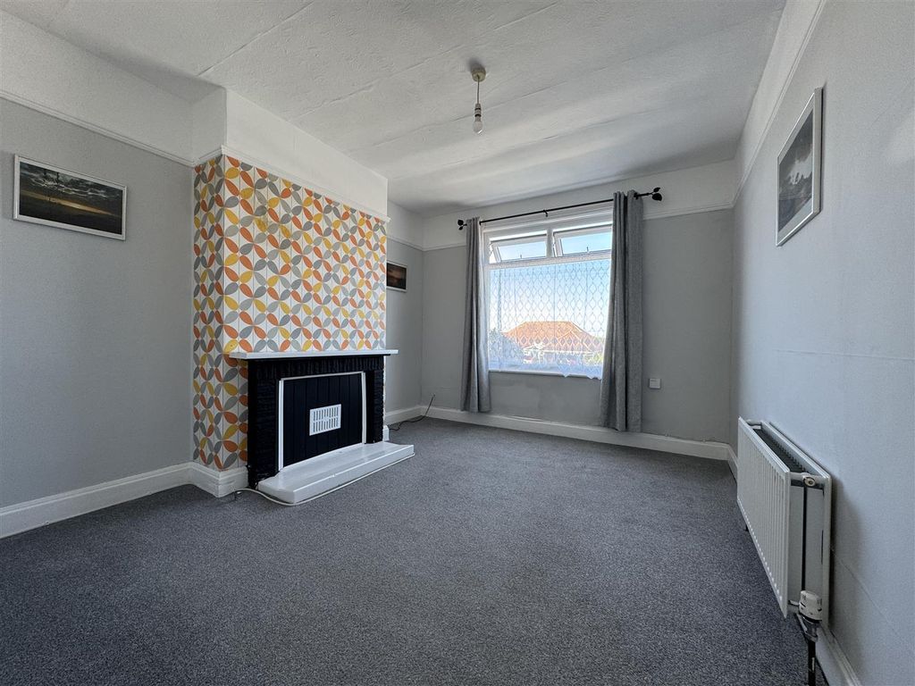 Property photo 2 of 17 Img_8286.Jpg