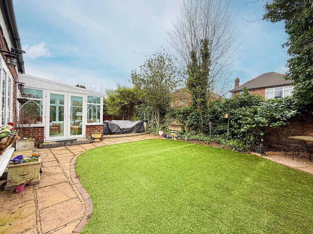 Property photo 3 of 28