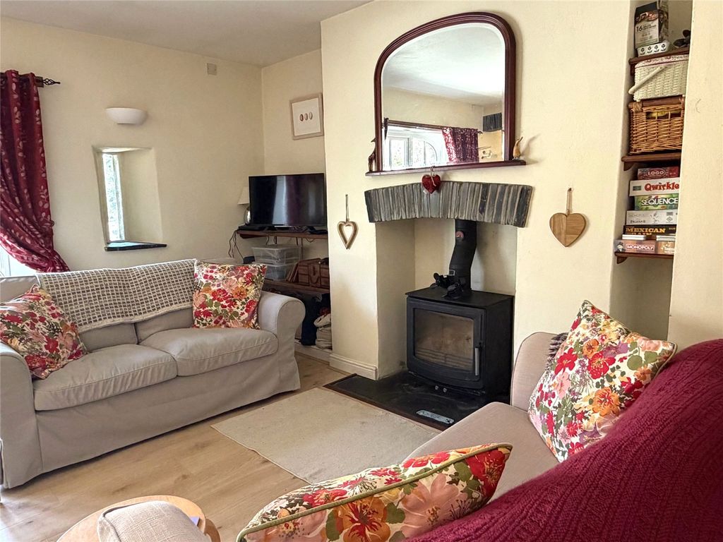 Property photo 3 of 22 Picture No. 46