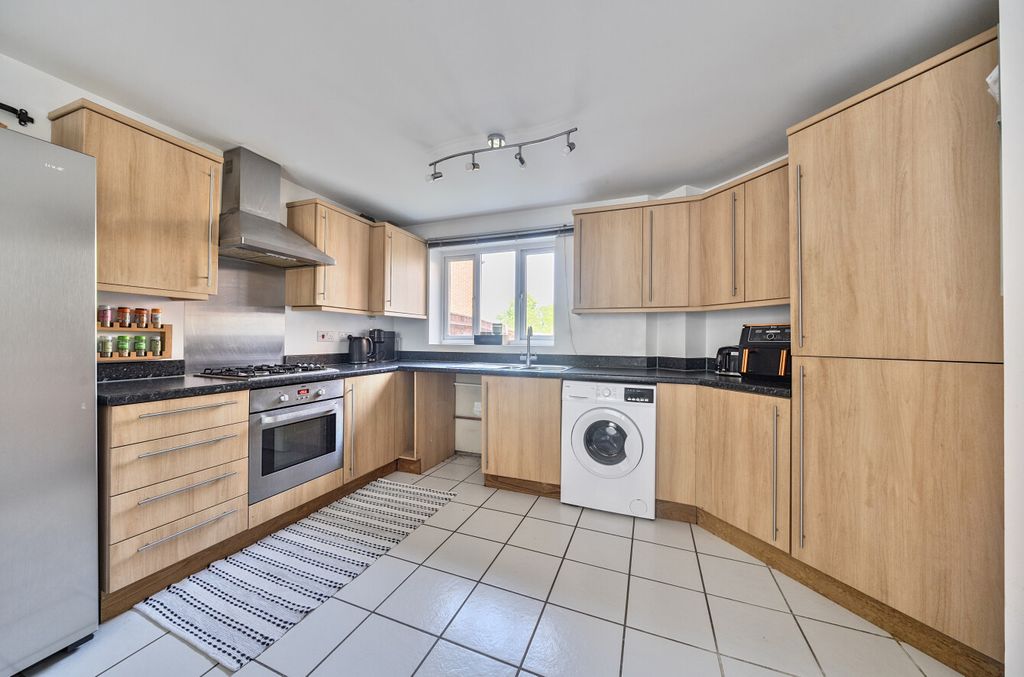 Property photo 3 of 11 1306513-4-68518E8...