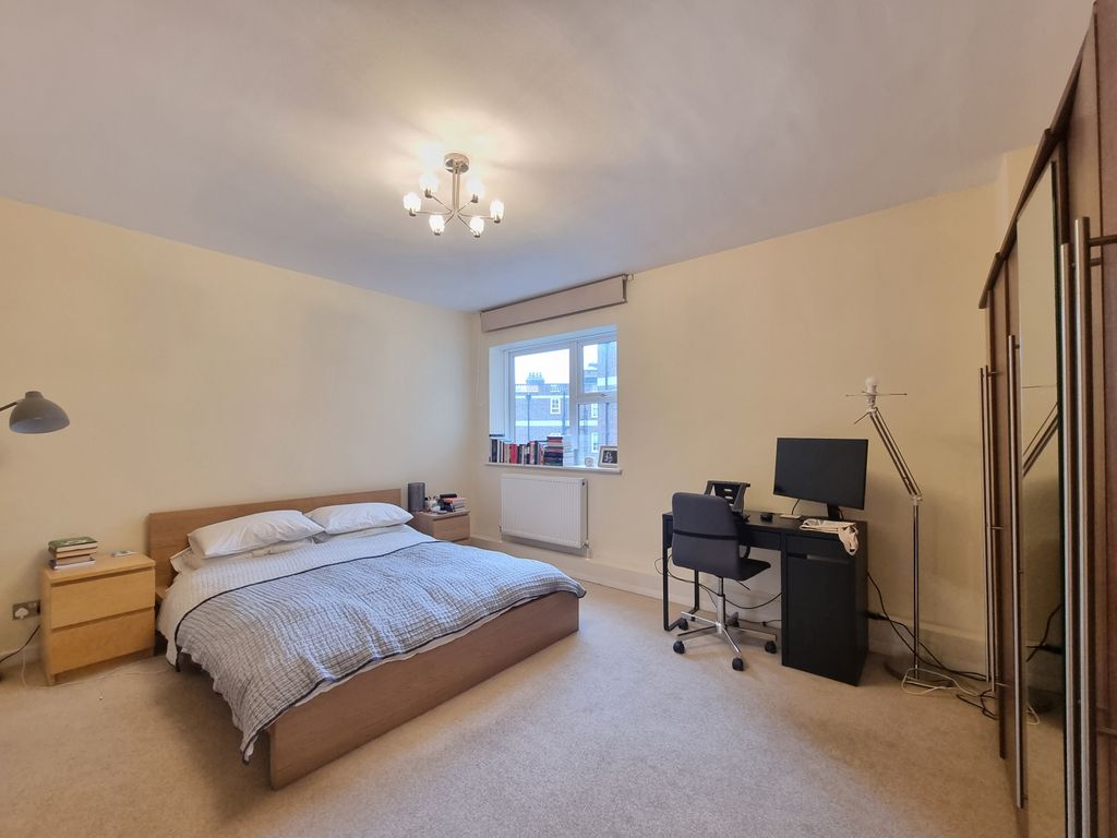 Property photo 3 of 9 Gallery